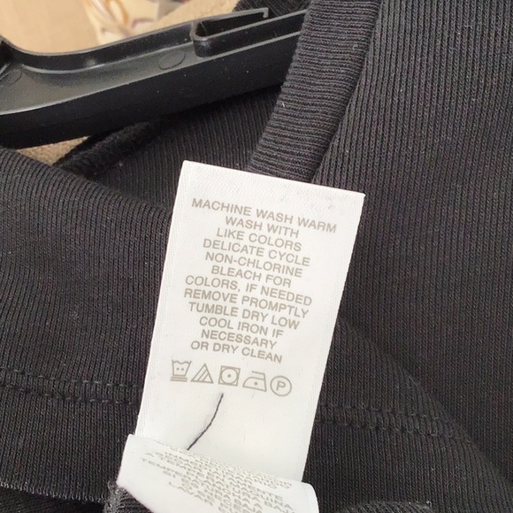 Liz Claiborne long sleeve tee - Picture 4 of 4